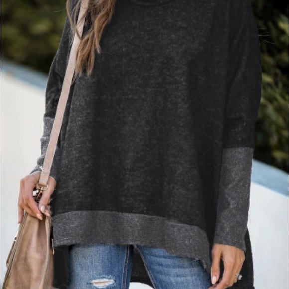 NEW‼️Black Turtleneck Bat Sleeve Tunic - sweater - Picture 6 of 9